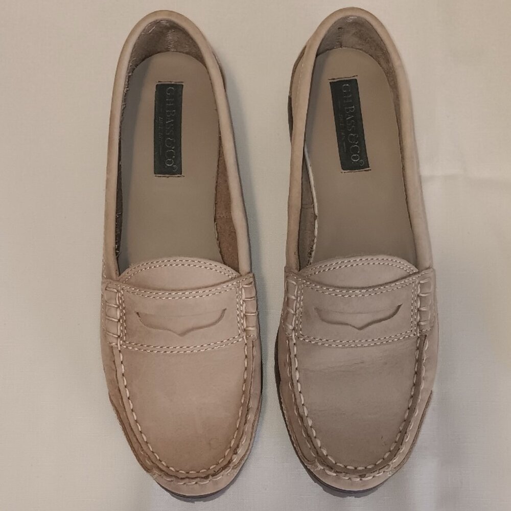 Bass Women's Loafers in Tan - Picture 3 of 9